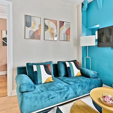Colore Rue Niepce Apartment